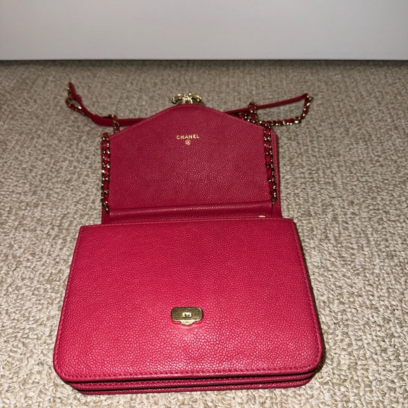 Chanel Thread Around Square Quilted Grained Calfskin Leather Crossbody Bag - Picture 9 of 11